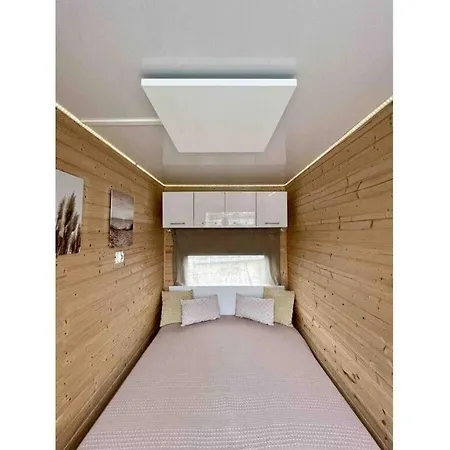 Ahoy Masal Modern Retreat Botel *